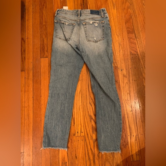 ABERCROMBIE high rise jeans - Picture 3 of 3
